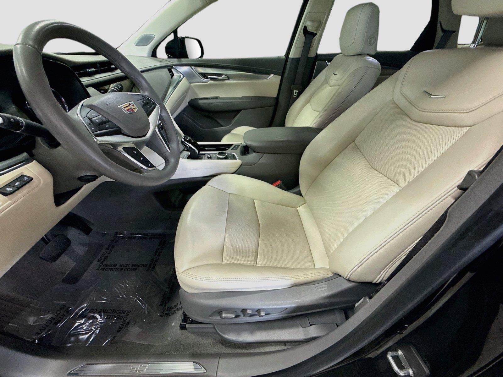 2023 Cadillac XT5 FWD Premium Luxury