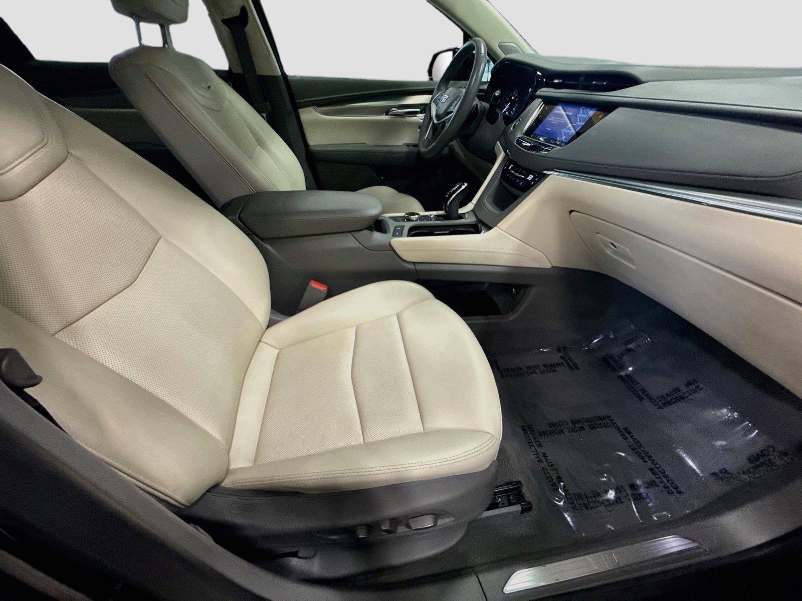 2023 Cadillac XT5 FWD Premium Luxury