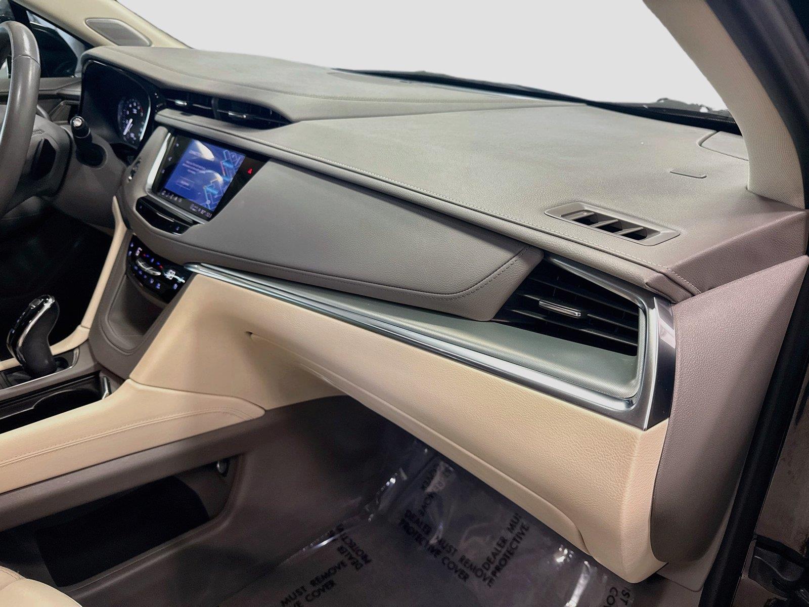 2023 Cadillac XT5 FWD Premium Luxury