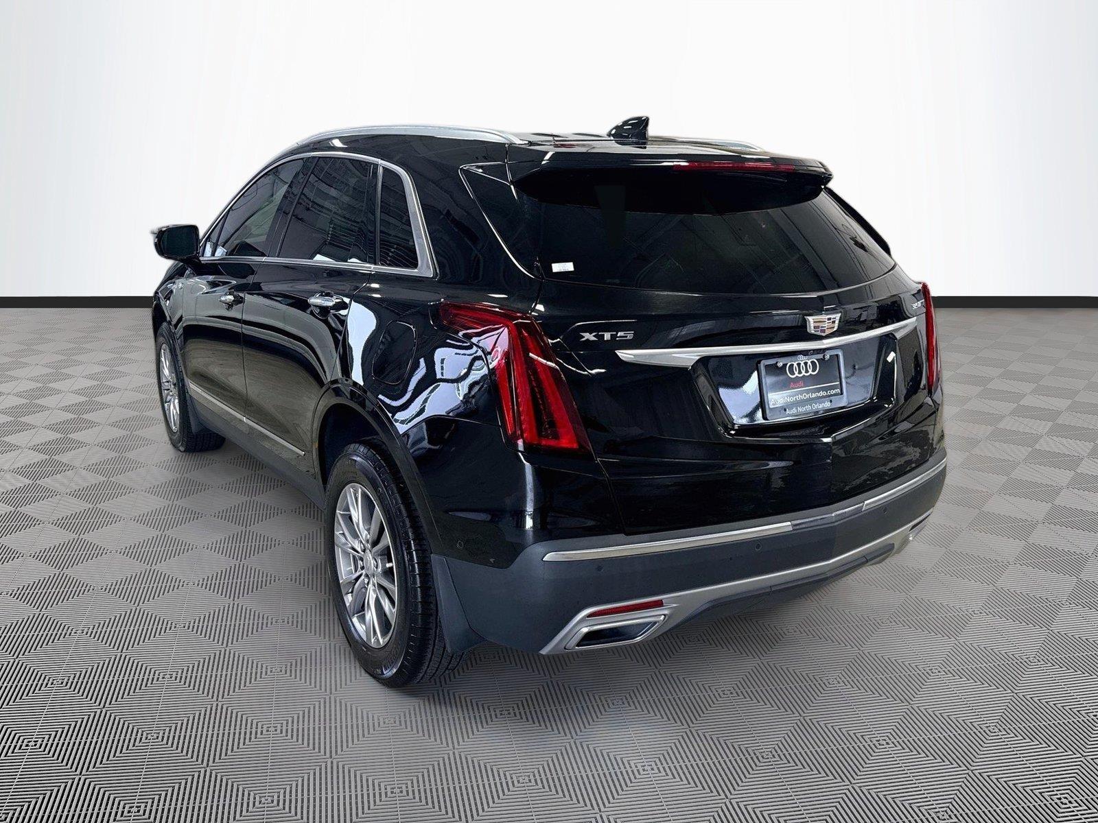2023 Cadillac XT5 FWD Premium Luxury