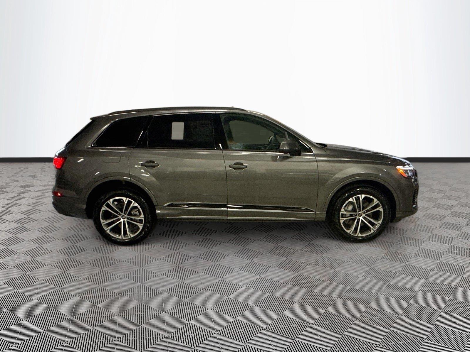 2026 Audi Q7 Premium Plus