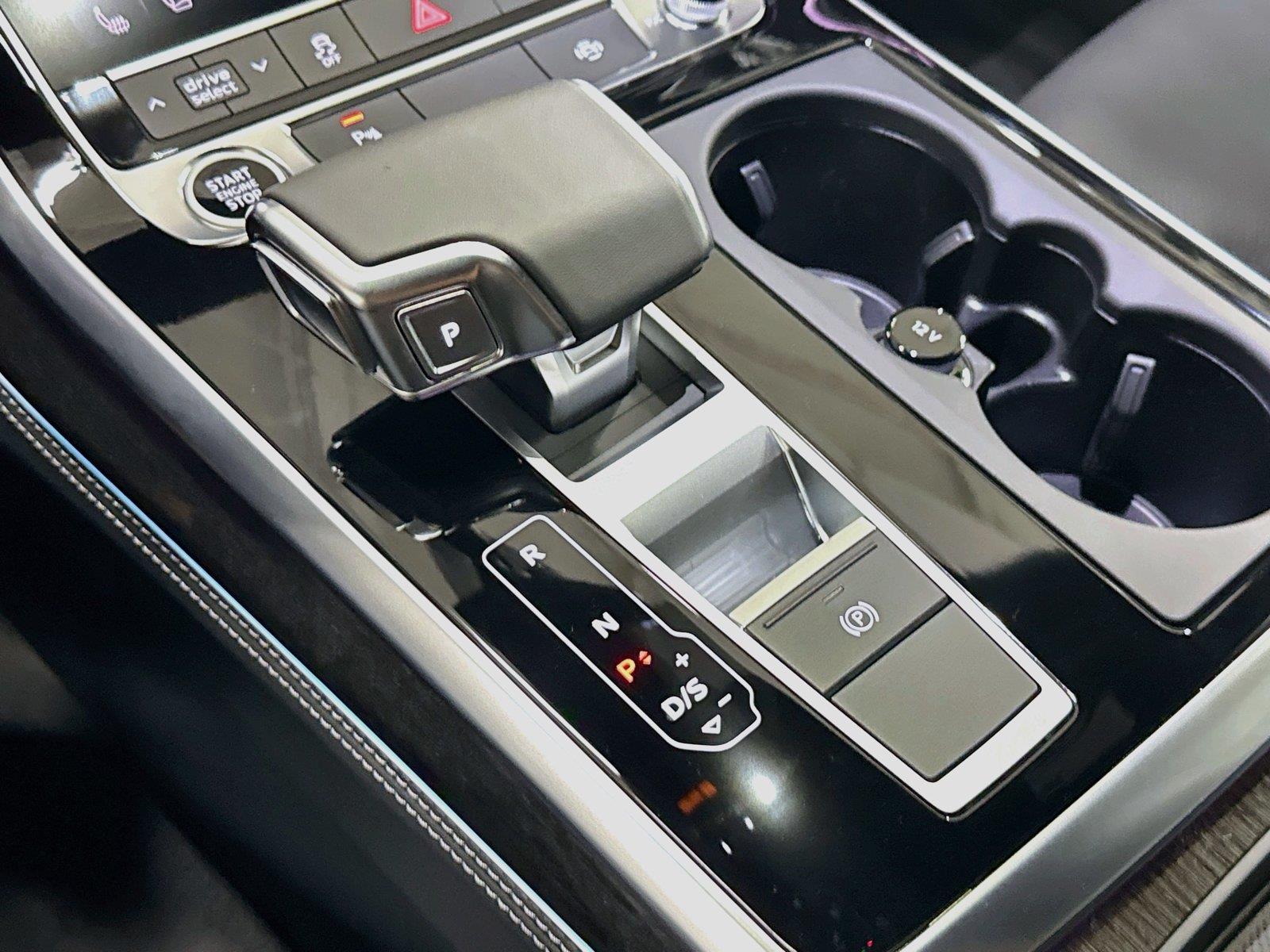 2026 Audi Q7 Premium Plus