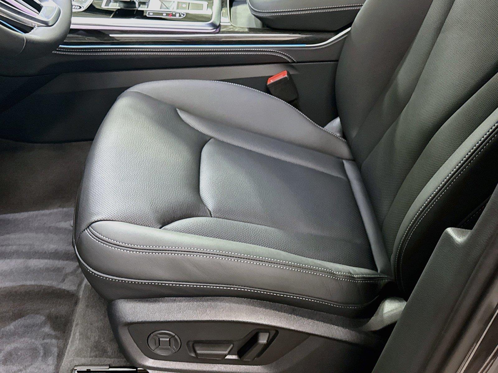 2026 Audi Q7 Premium Plus
