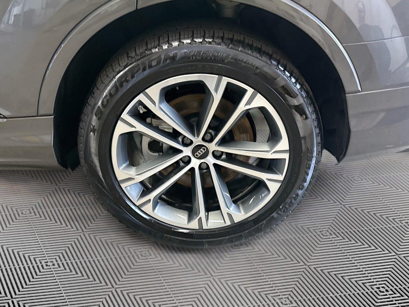 2026 Audi Q7 Premium Plus