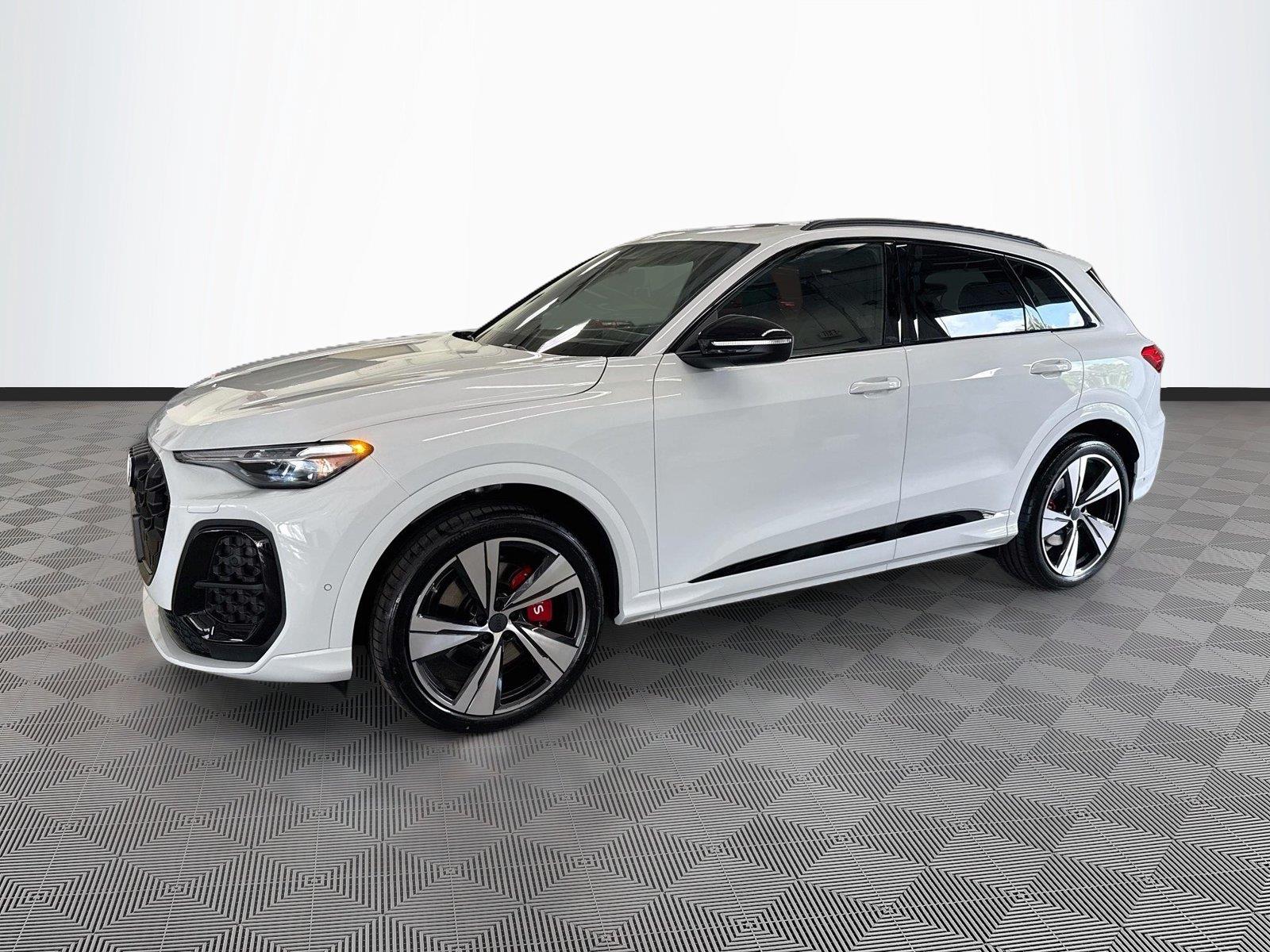 2026 Audi SQ5 Premium Plus