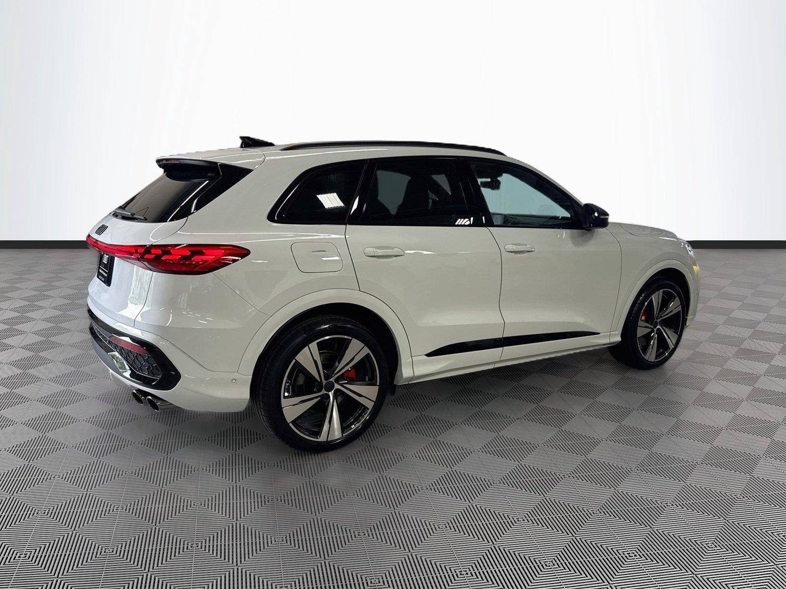 2026 Audi SQ5 Premium Plus