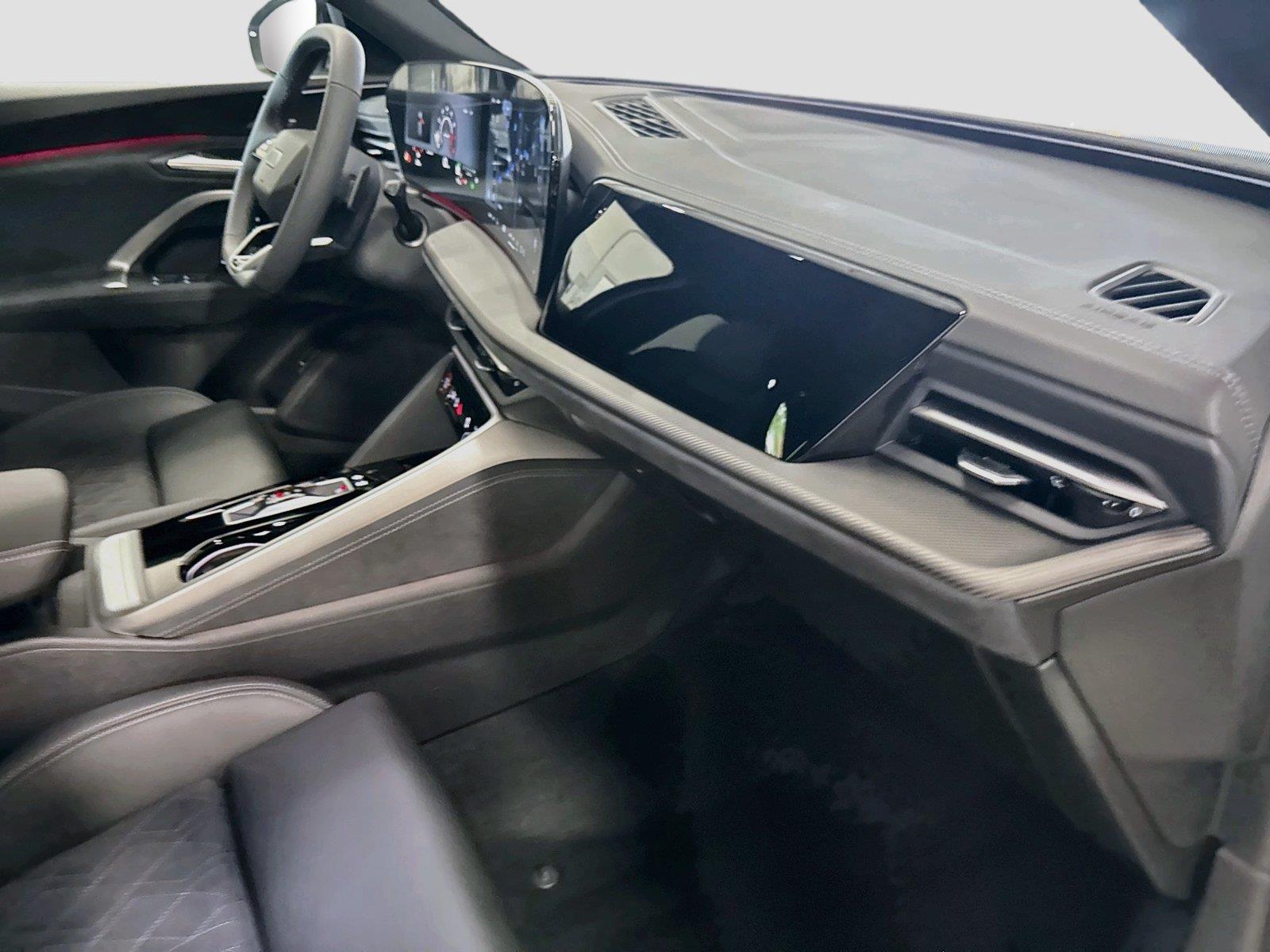 2026 Audi SQ5 Premium Plus