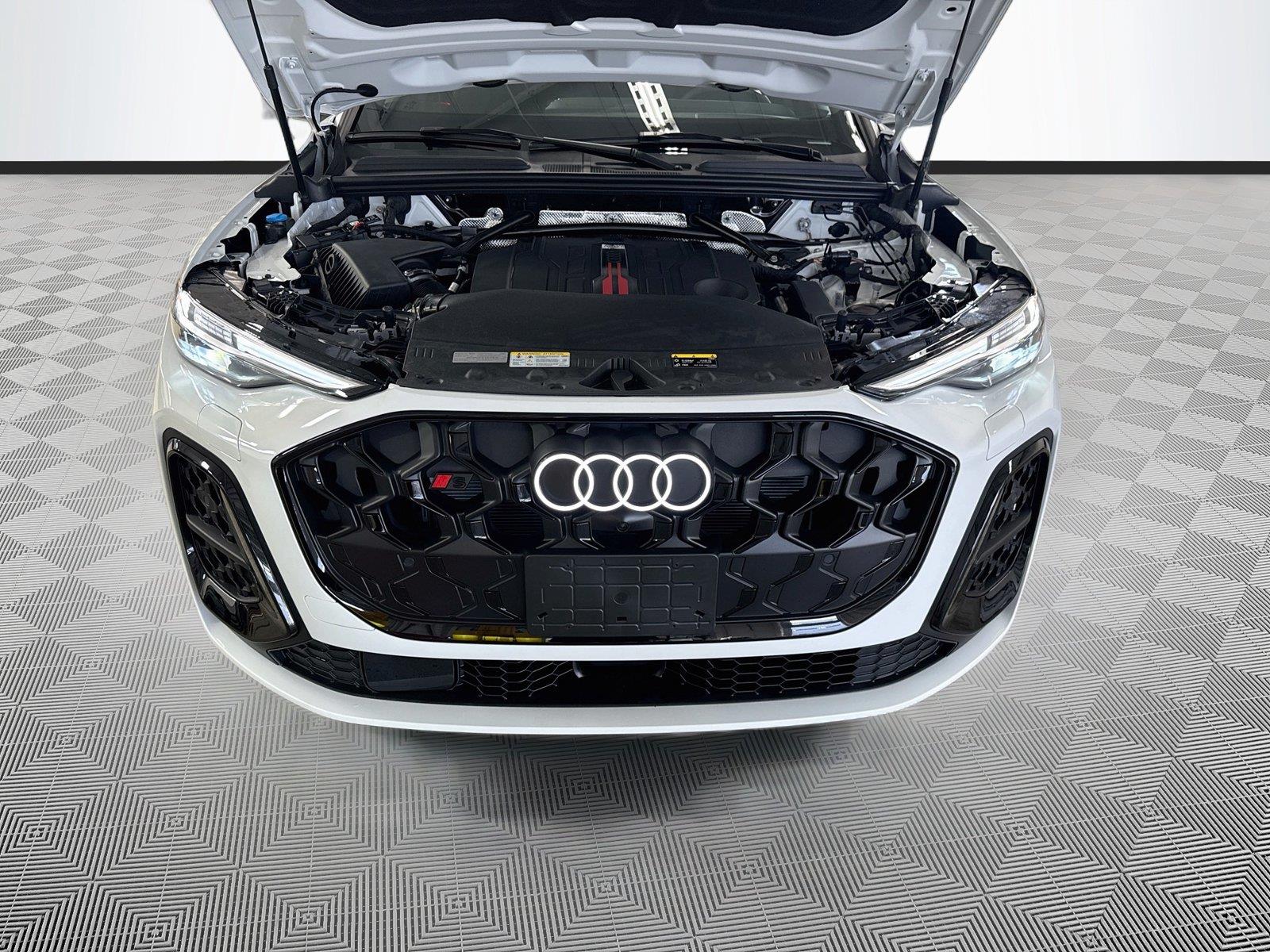 2026 Audi SQ5 Premium Plus