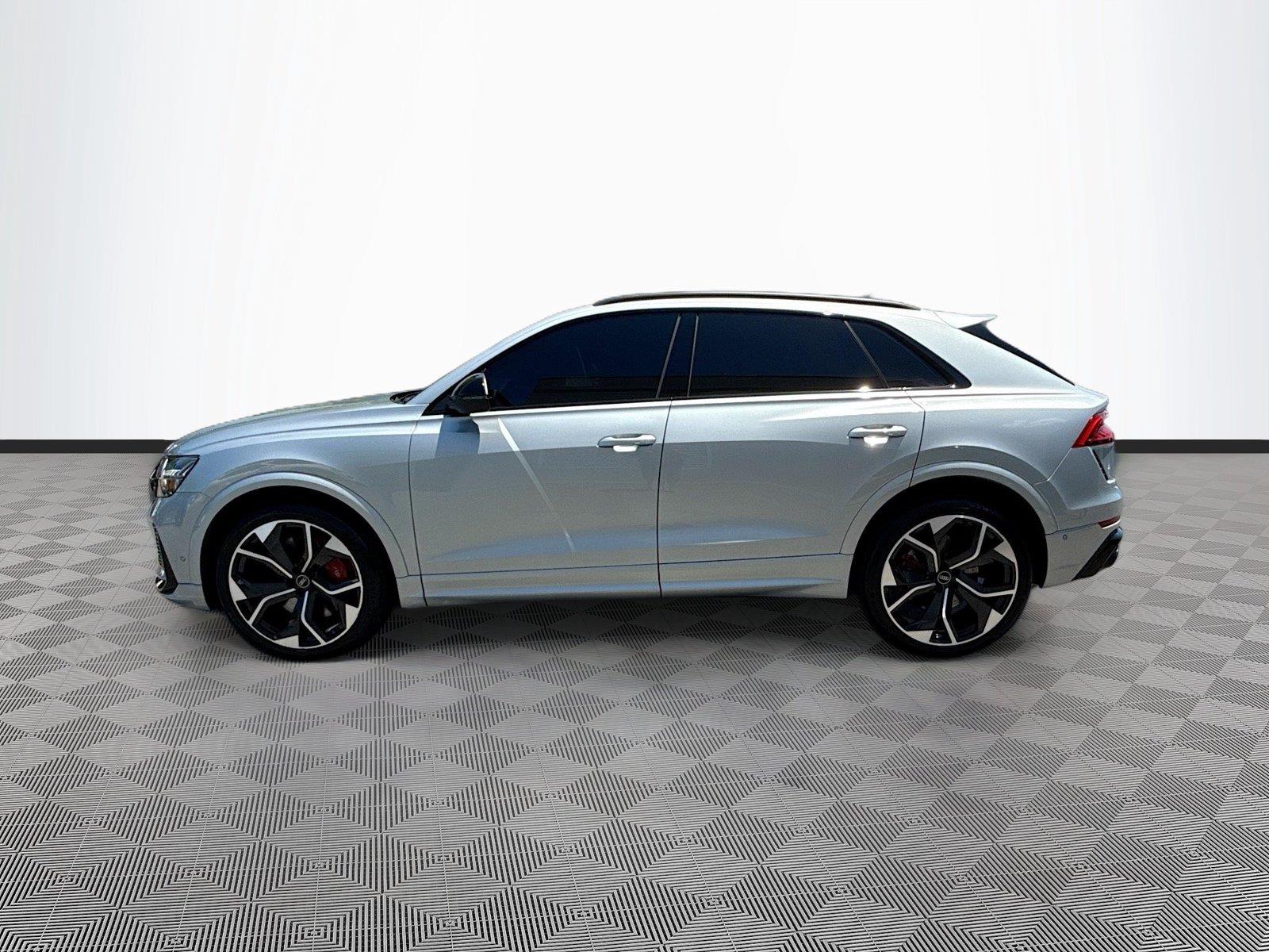 2023 Audi RS Q8