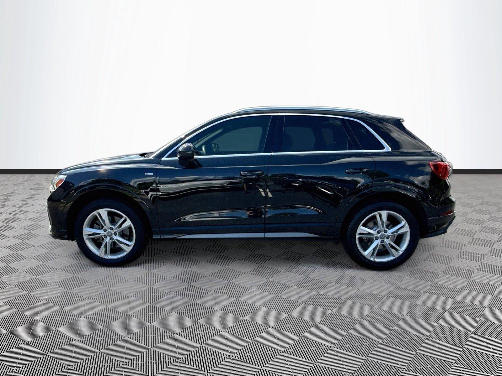 2019 Audi Q3 S line Premium Plus