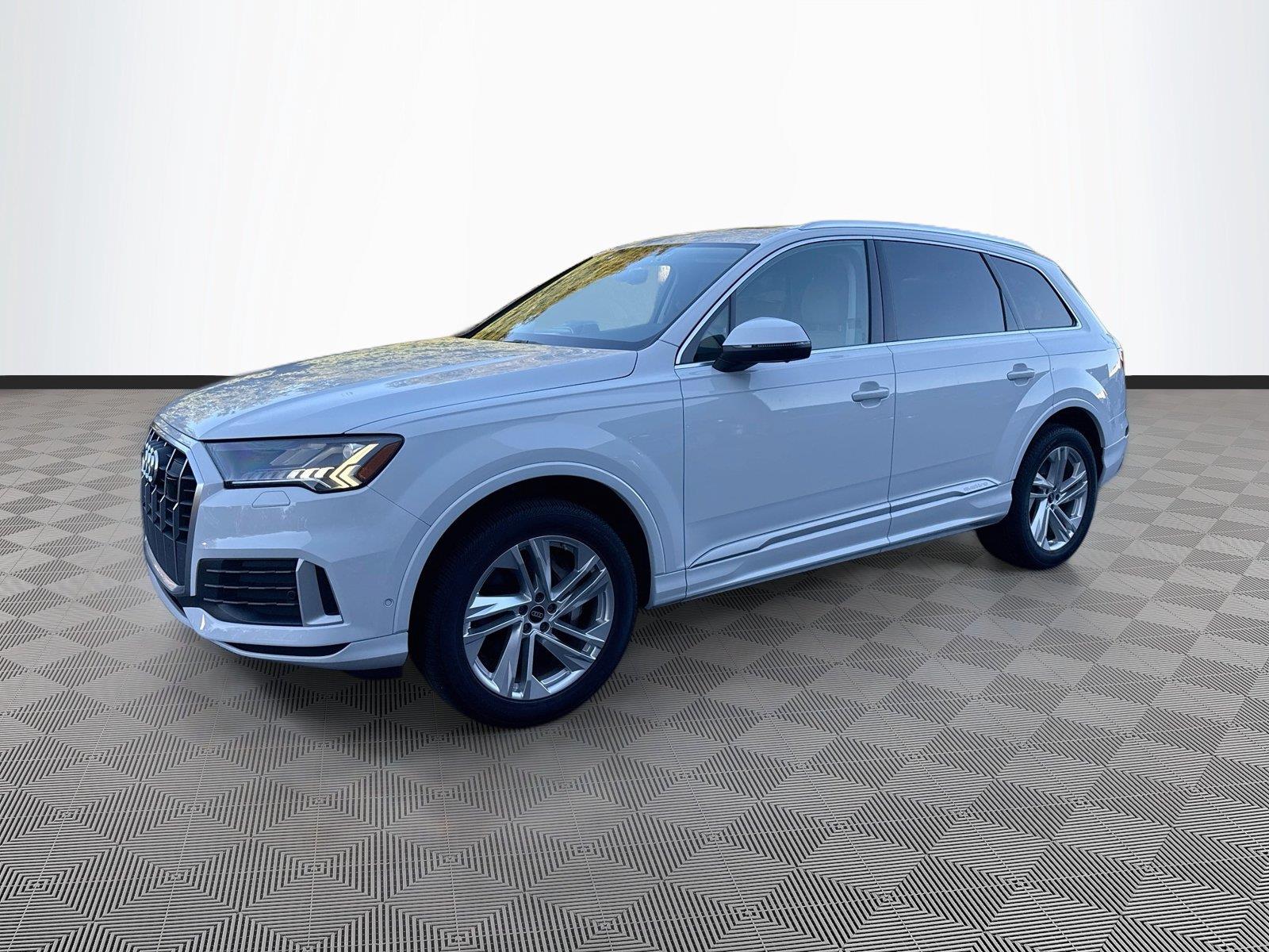 2023 Audi Q7 Premium Plus