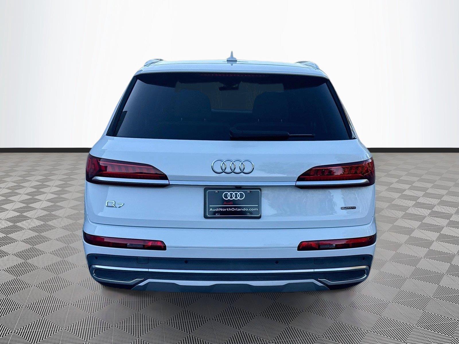 2023 Audi Q7 Premium Plus
