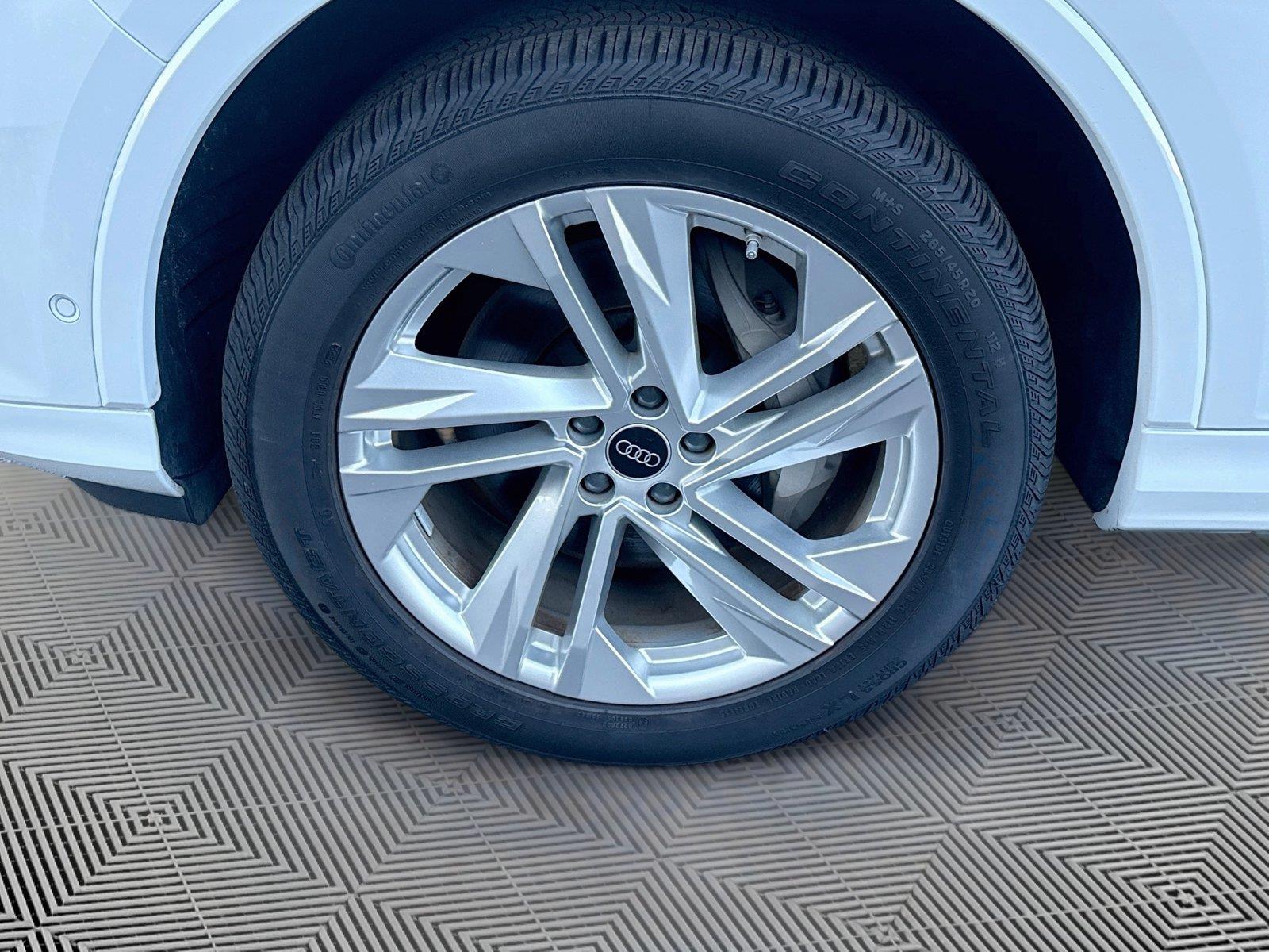 2023 Audi Q7 Premium Plus