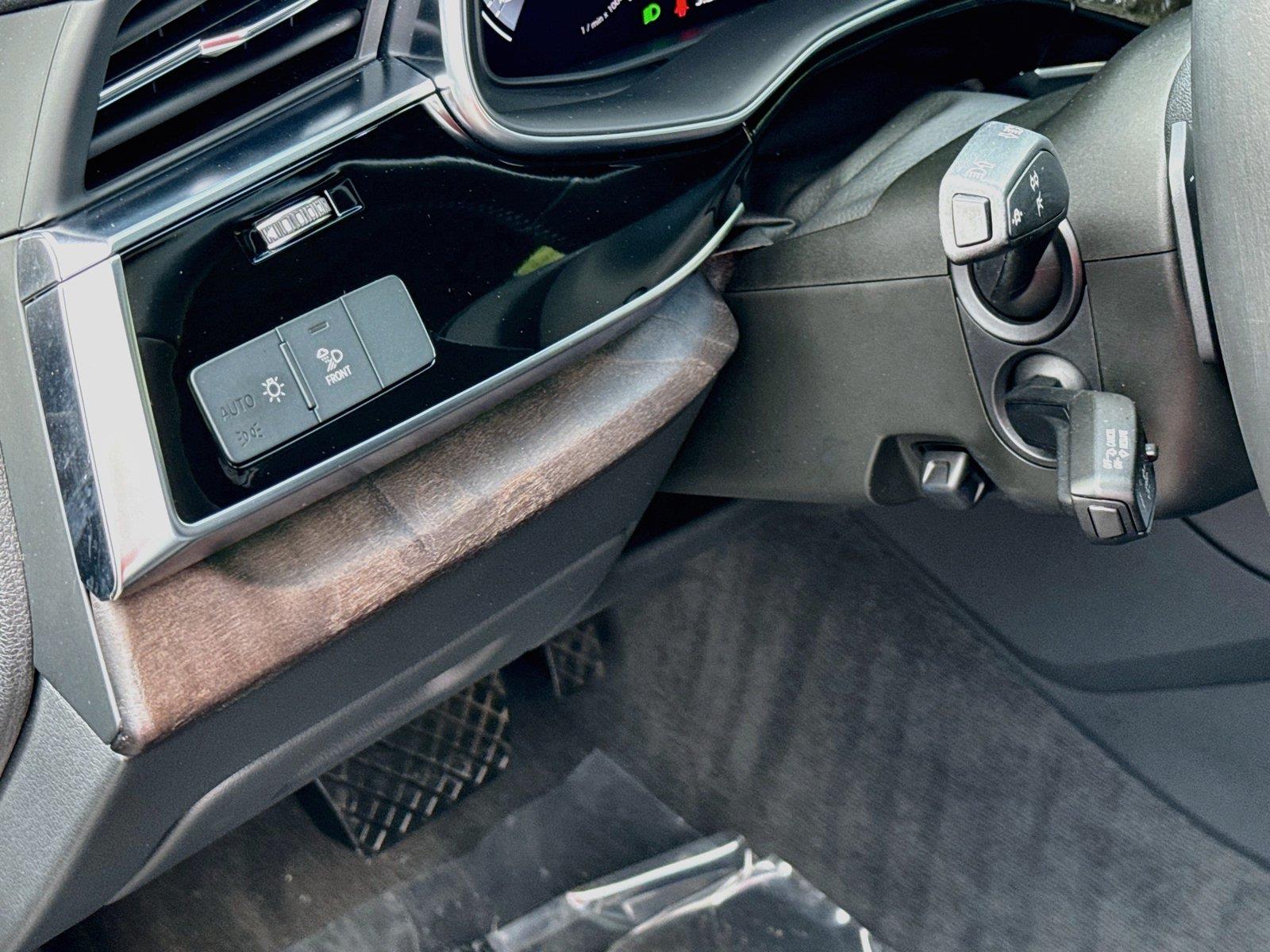 2020 Audi Q8 Premium Plus