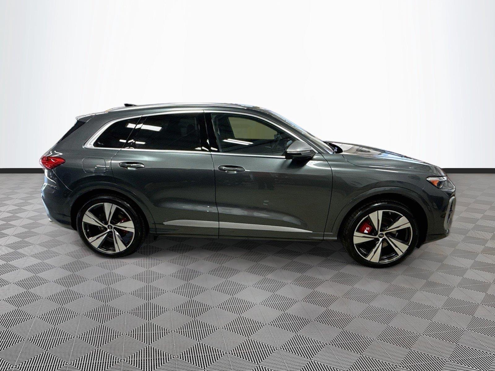 2026 Audi SQ5 Prestige