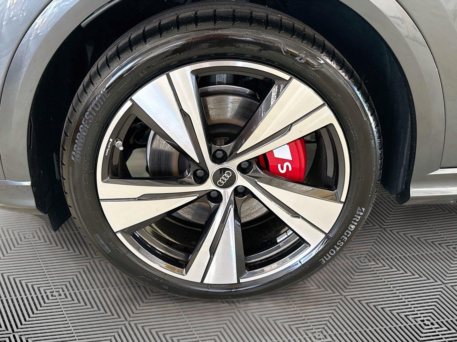 2026 Audi SQ5 Prestige