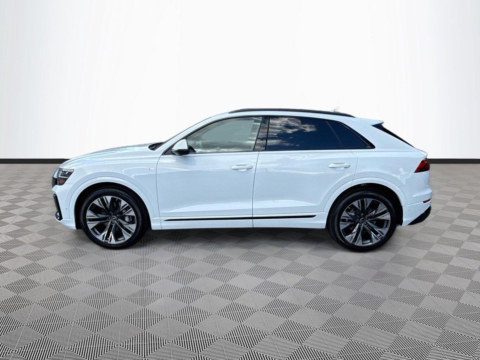2027 Audi Q8 Premium Plus