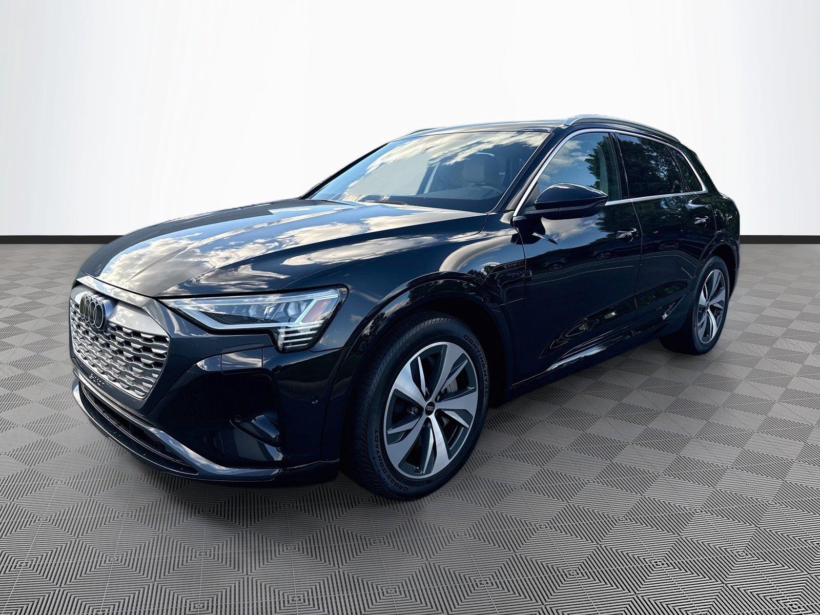 2024 Audi Q8 e-tron Premium Plus