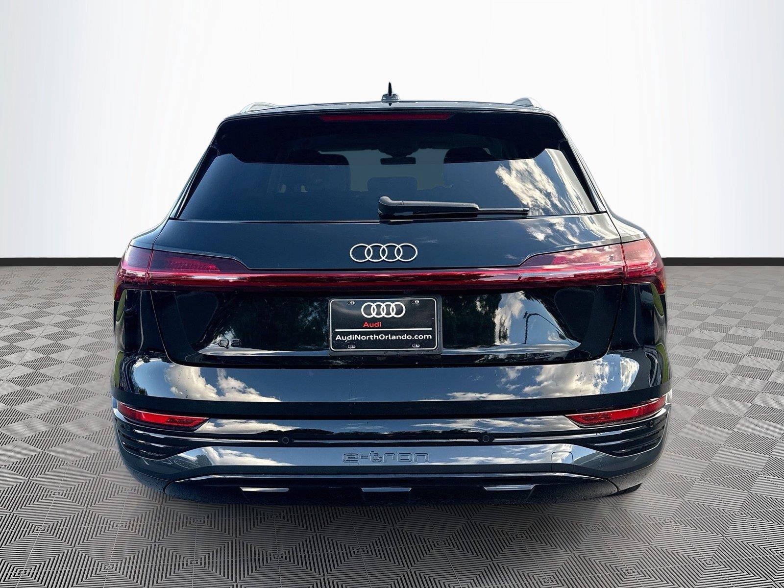 2024 Audi Q8 e-tron Premium Plus