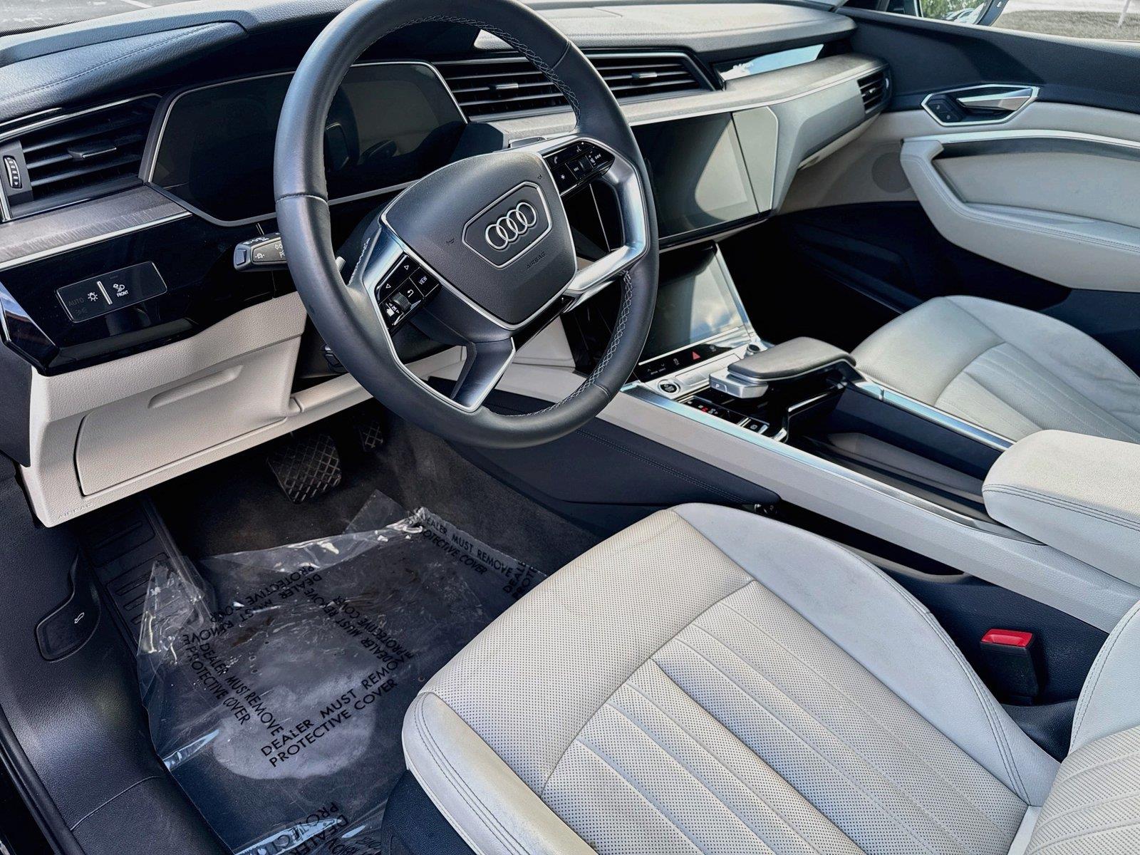 2024 Audi Q8 e-tron Premium Plus