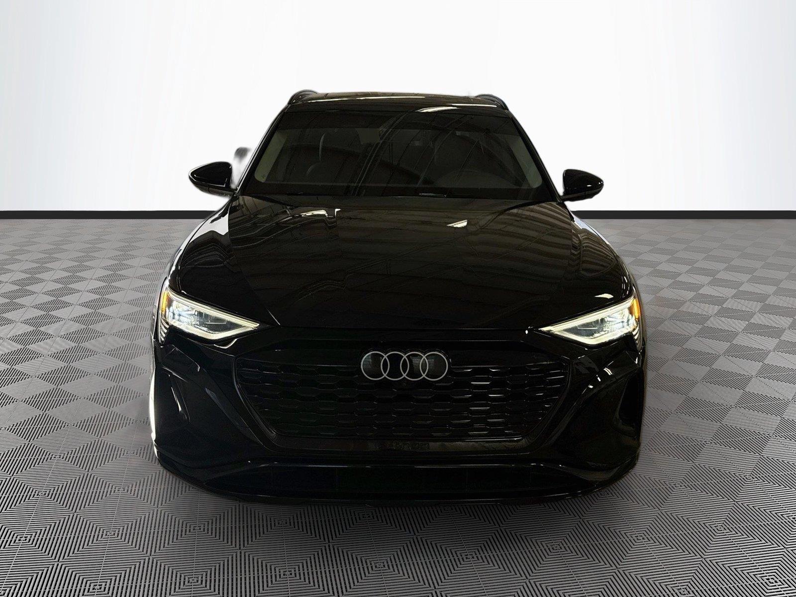2024 Audi Q8 e-tron Premium Plus