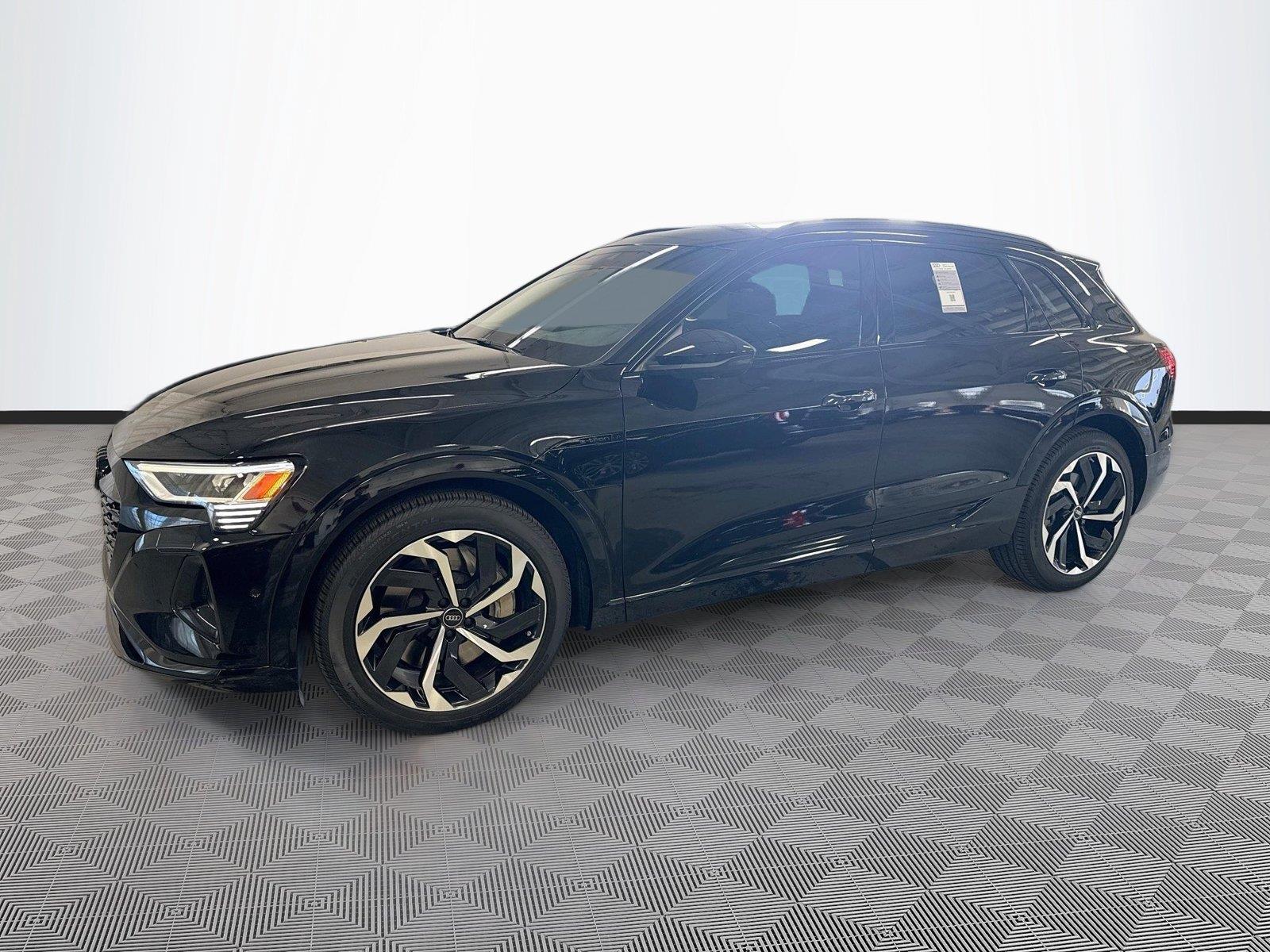 2024 Audi Q8 e-tron Premium Plus