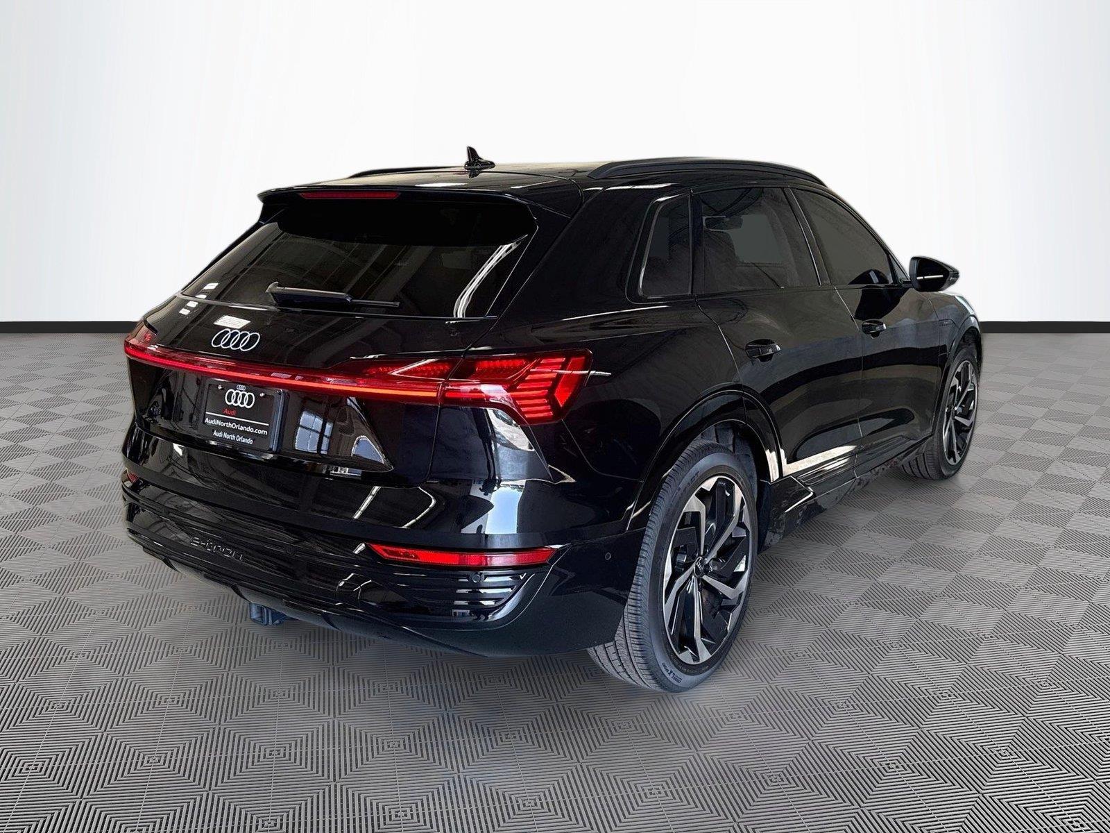 2024 Audi Q8 e-tron Premium Plus
