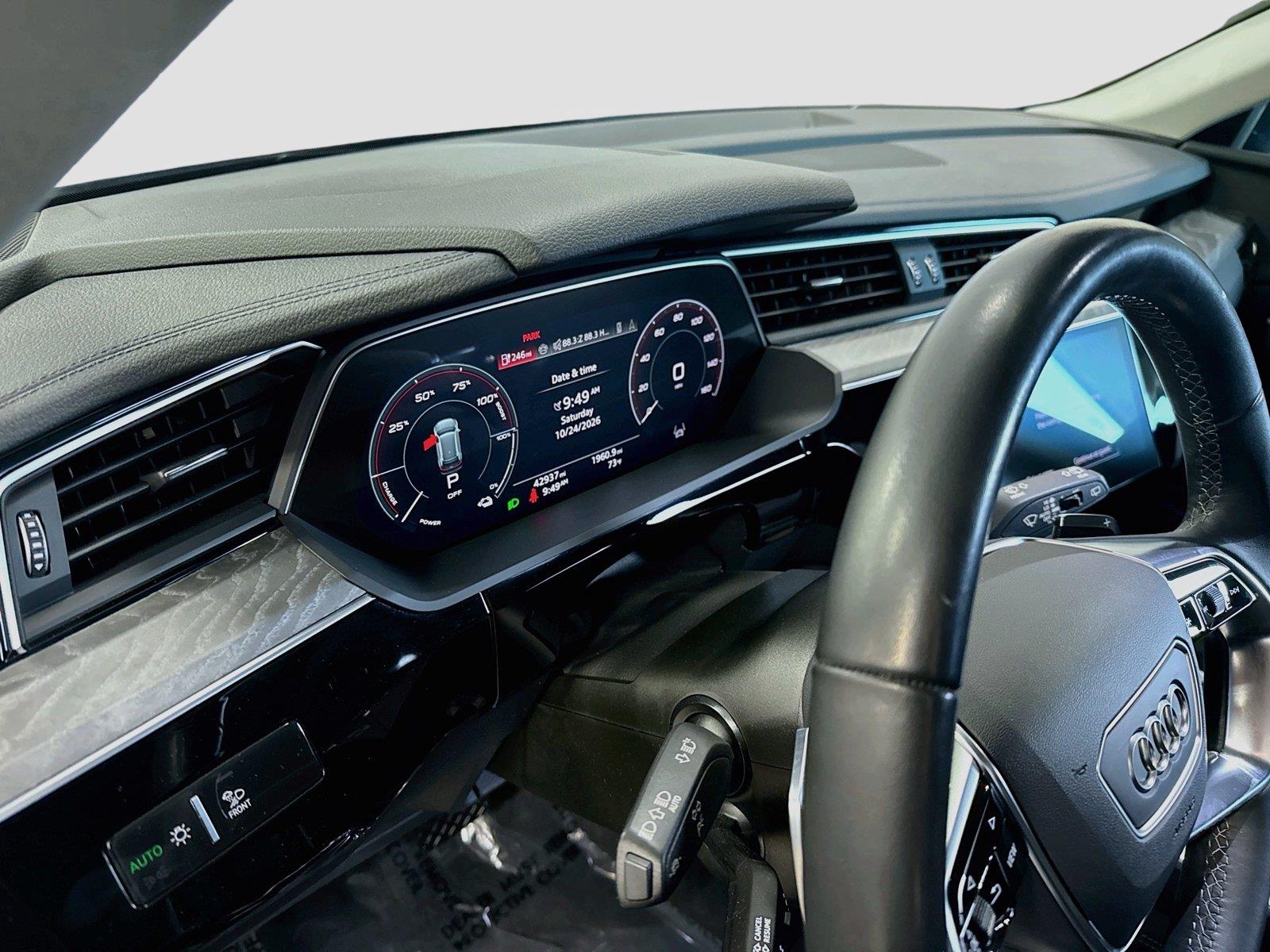 2024 Audi Q8 e-tron Premium Plus