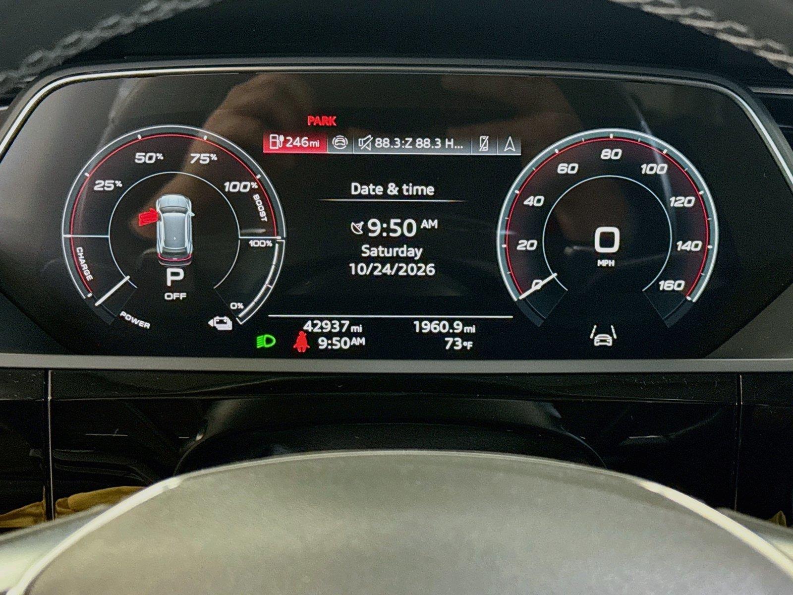 2024 Audi Q8 e-tron Premium Plus