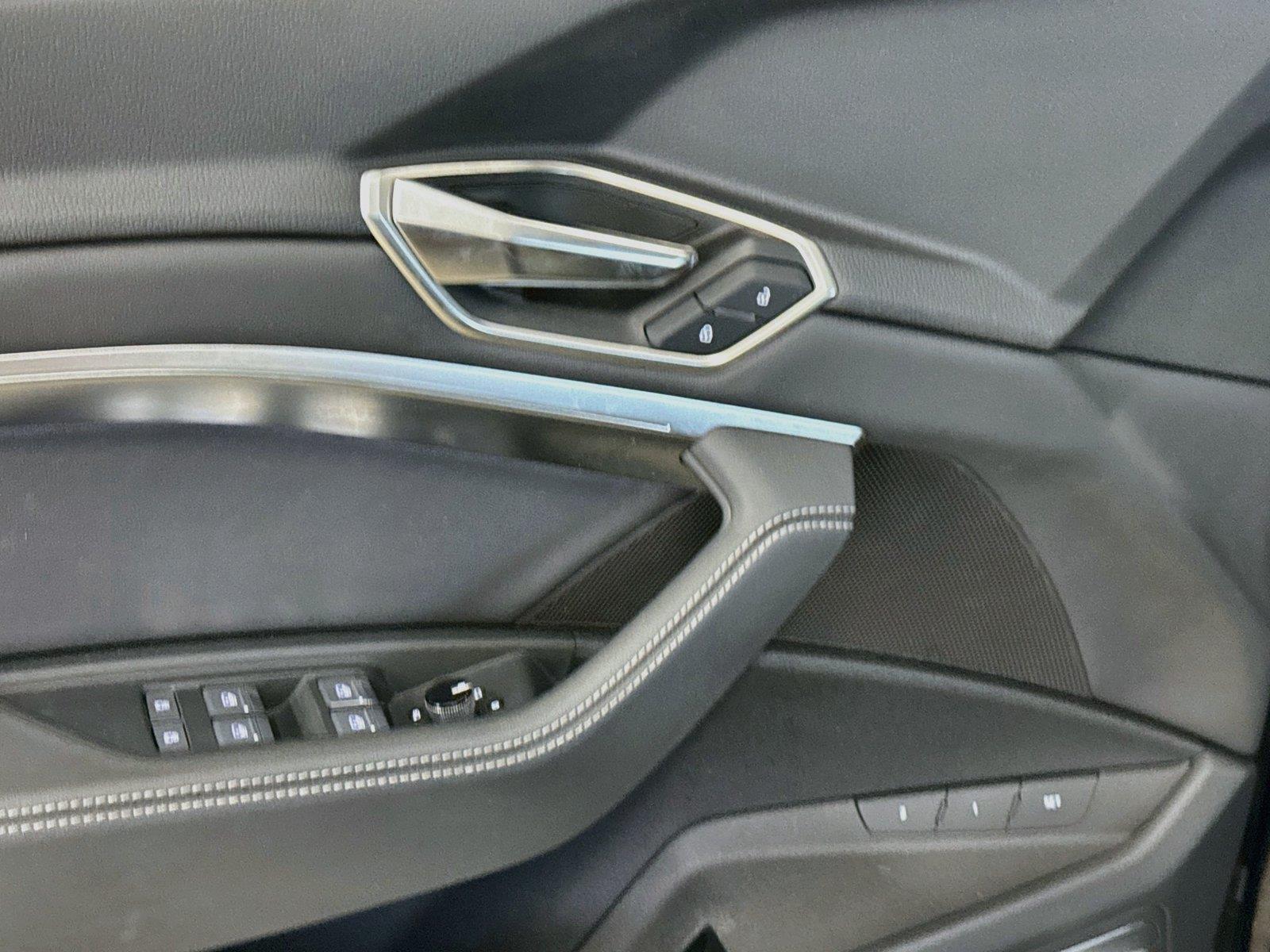 2024 Audi Q8 e-tron Premium Plus