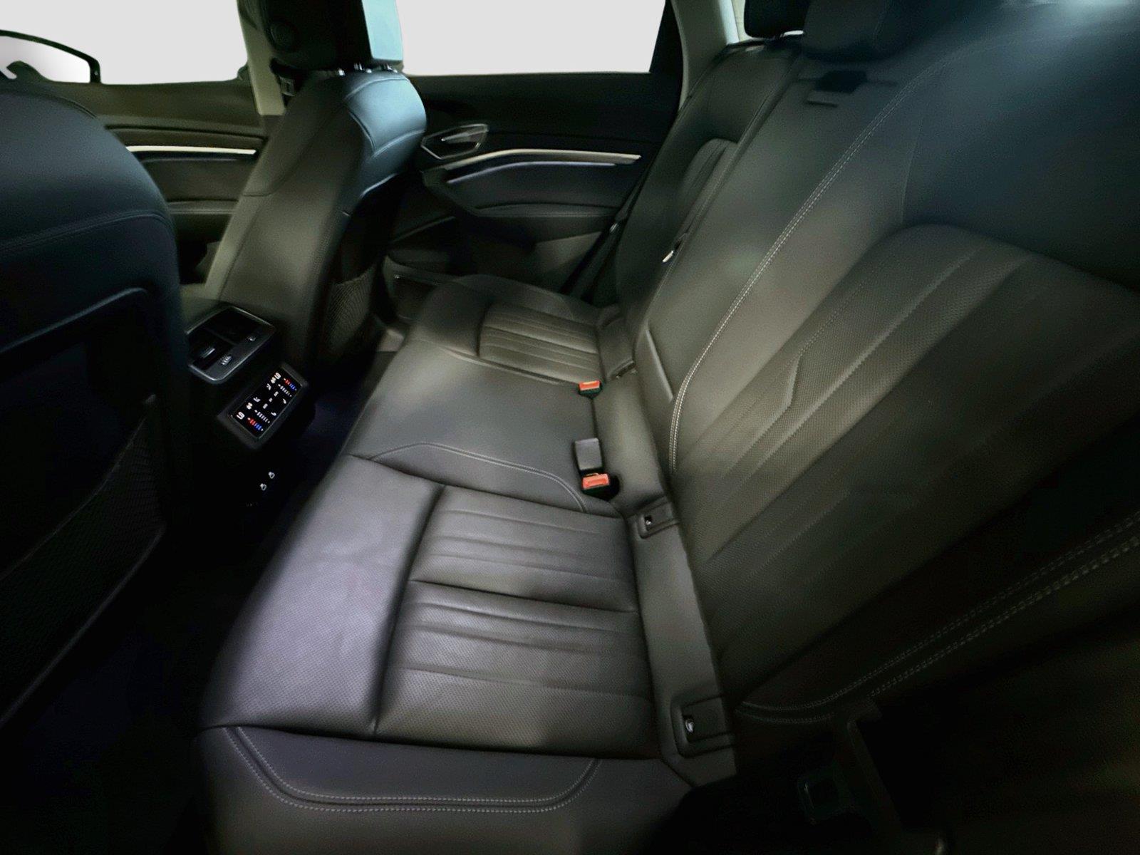 2024 Audi Q8 e-tron Premium Plus