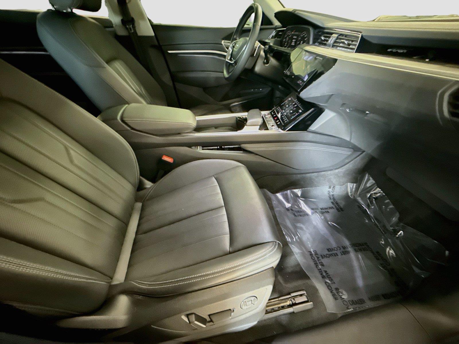 2024 Audi Q8 e-tron Premium Plus