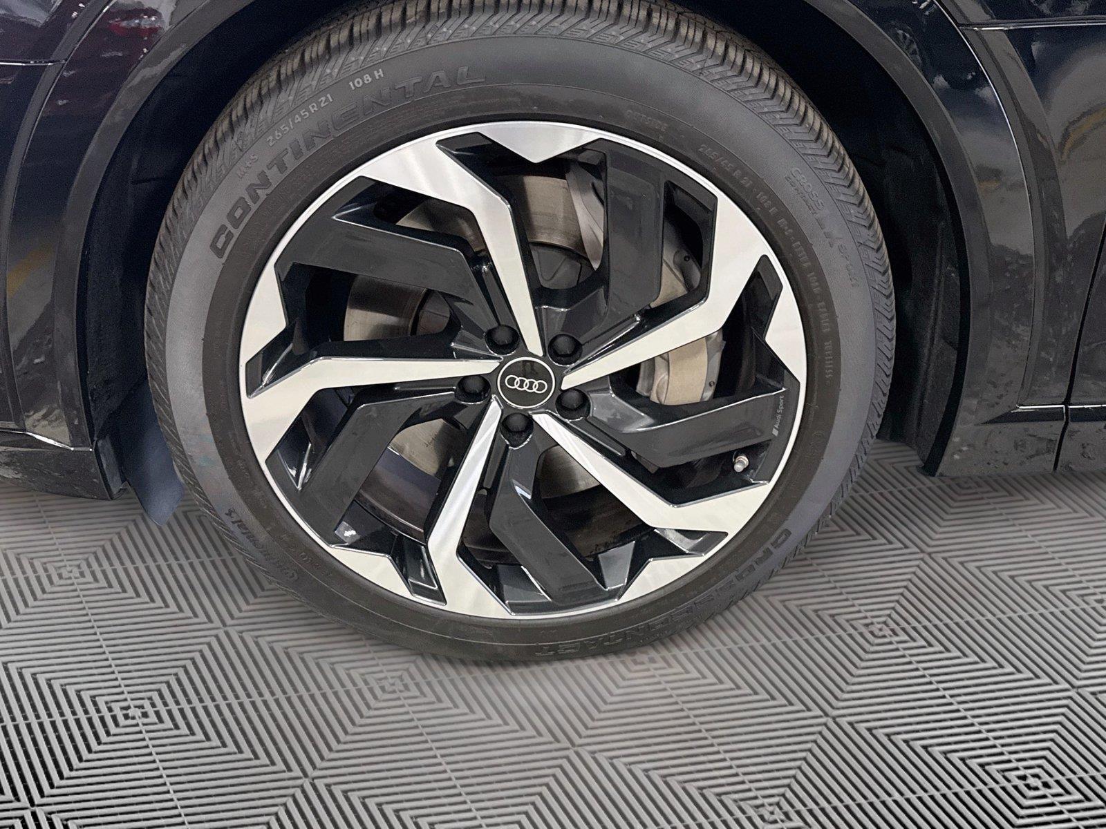 2024 Audi Q8 e-tron Premium Plus