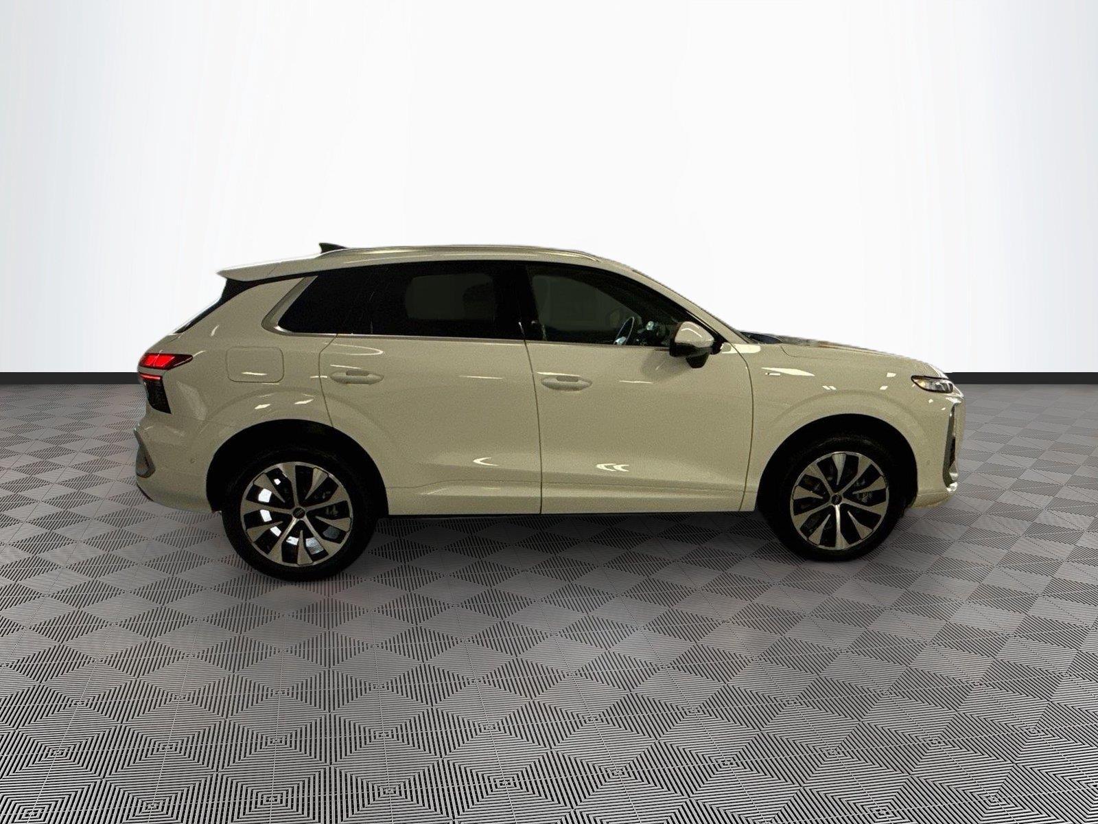 2027 Audi Q3 S line