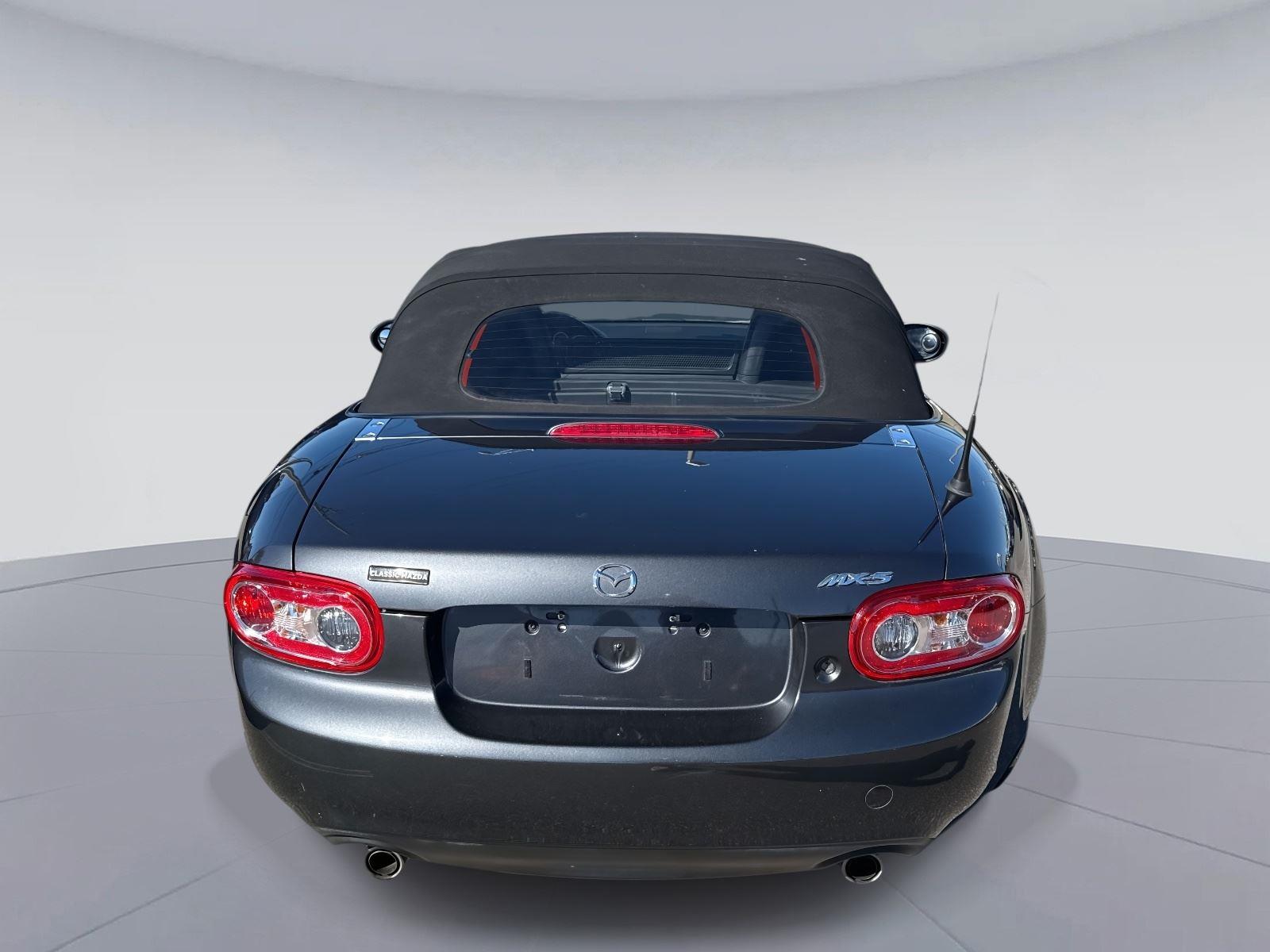 2015 Mazda MX-5 Miata Sport