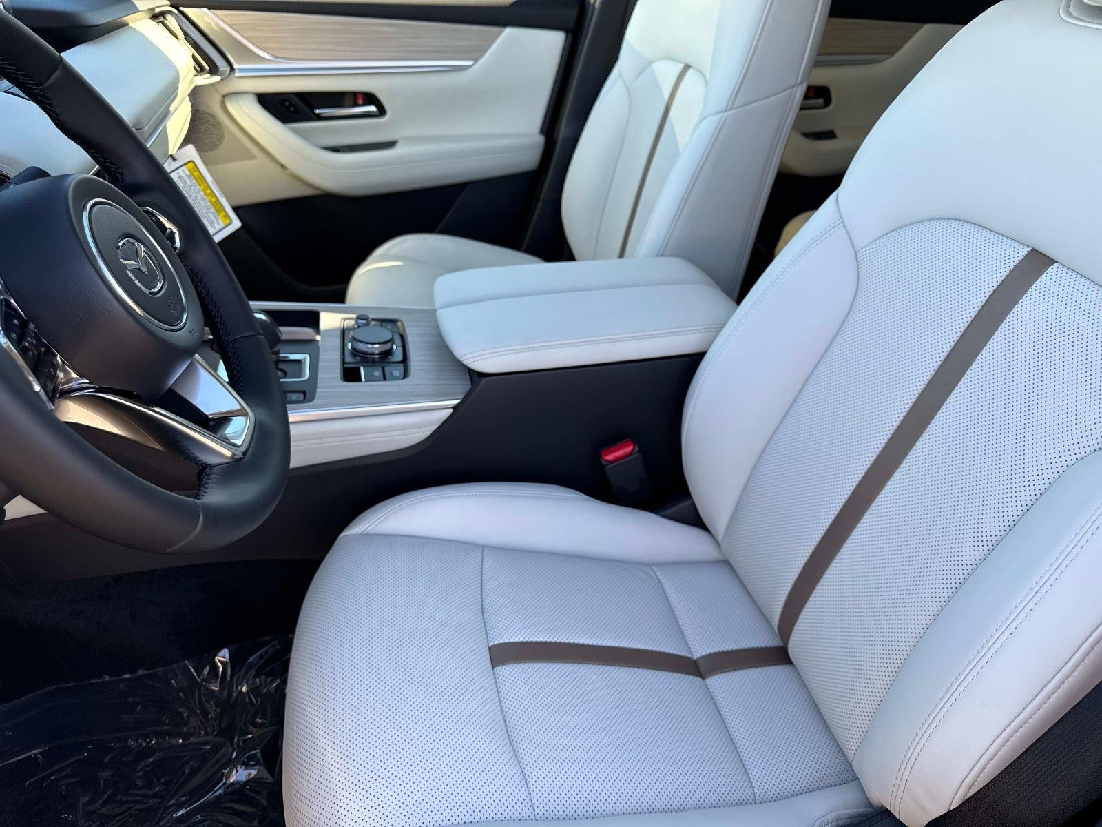 2026 Mazda CX-90 Premium Plus