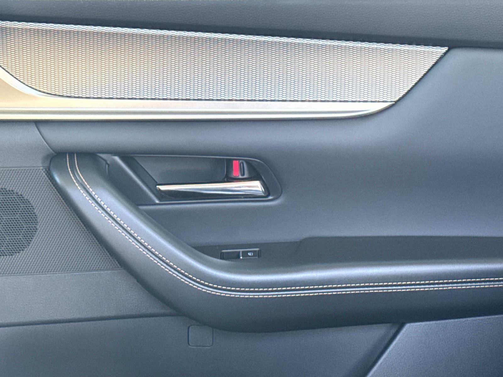 2026 Mazda CX-70 PHEV SC Plus