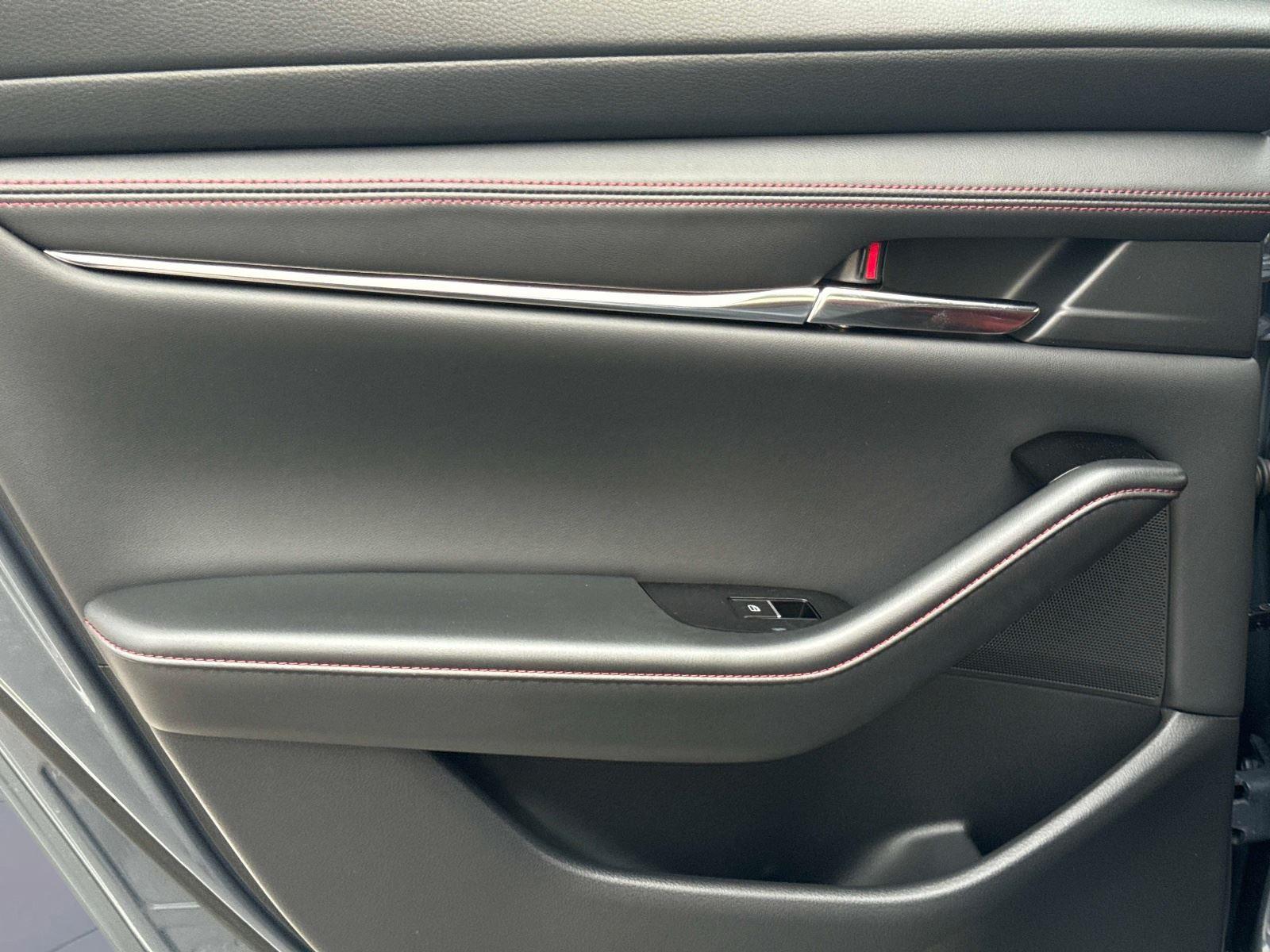 2026 Mazda Mazda3 Hatchback 2.5 S Carbon Edition