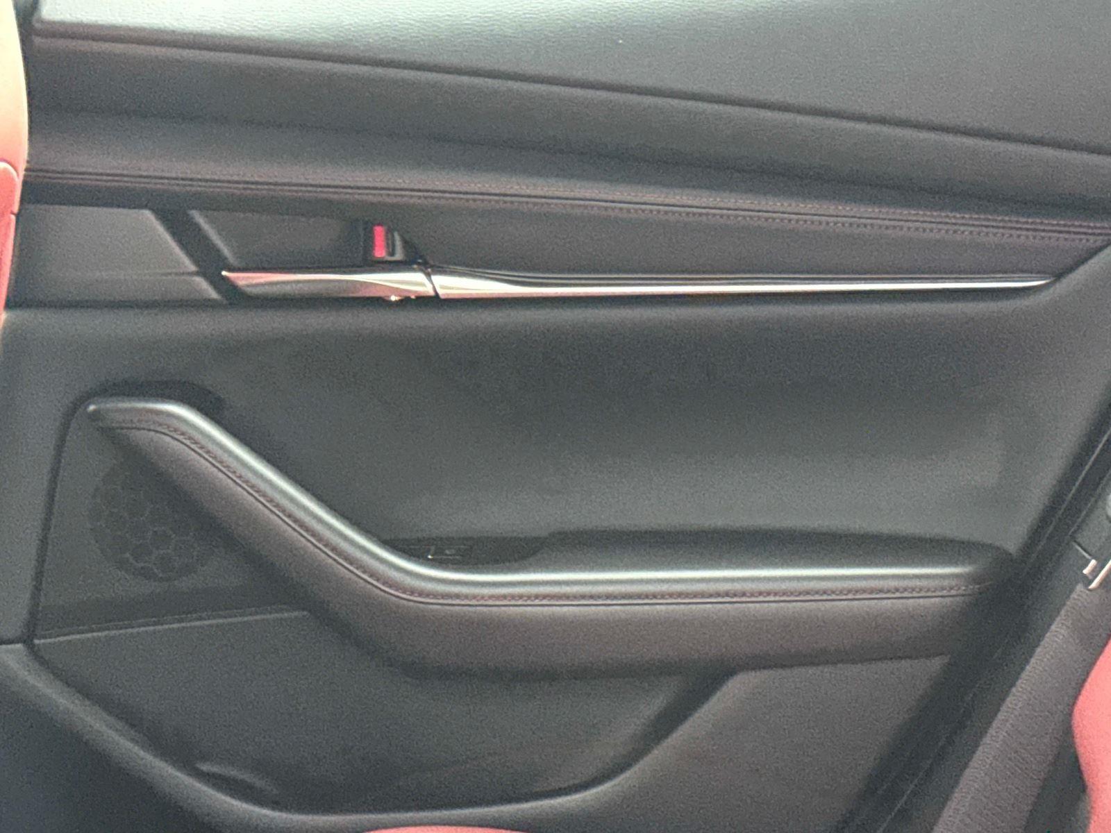 2026 Mazda Mazda3 Hatchback 2.5 S Carbon Edition