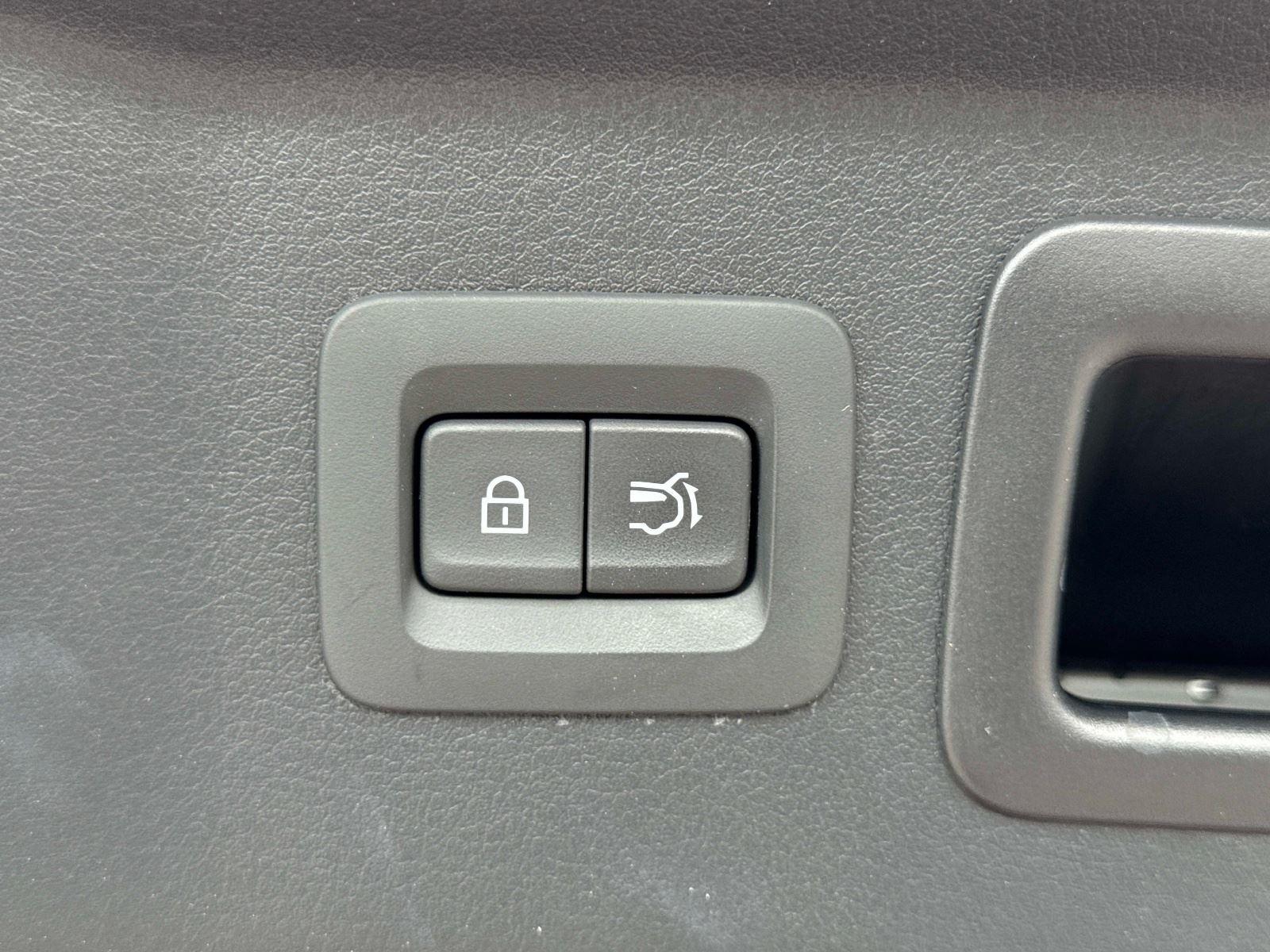 2024 Mazda CX-90 PHEV Premium Plus