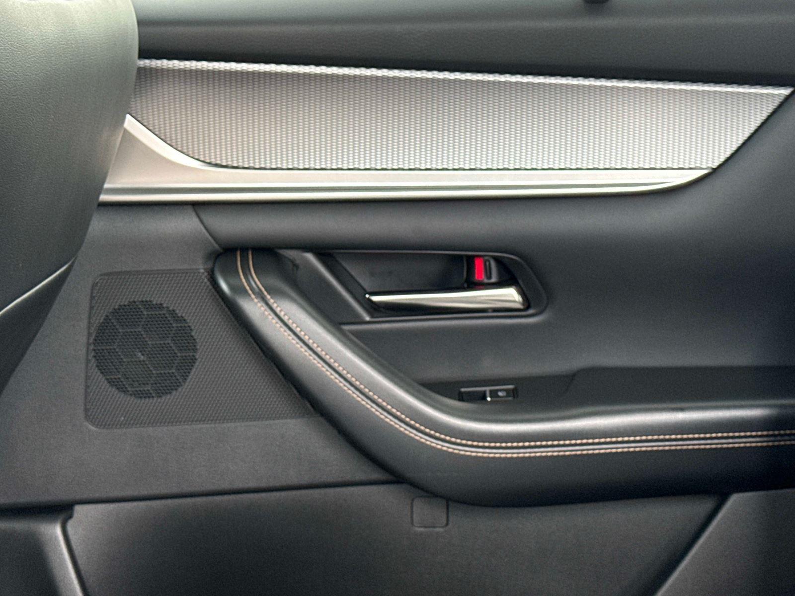 2024 Mazda CX-90 PHEV Premium Plus