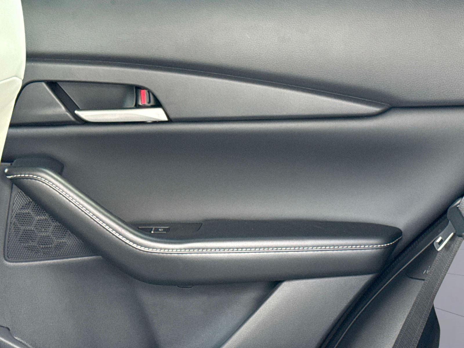 2026 Mazda CX-30 2.5 S Aire Edition