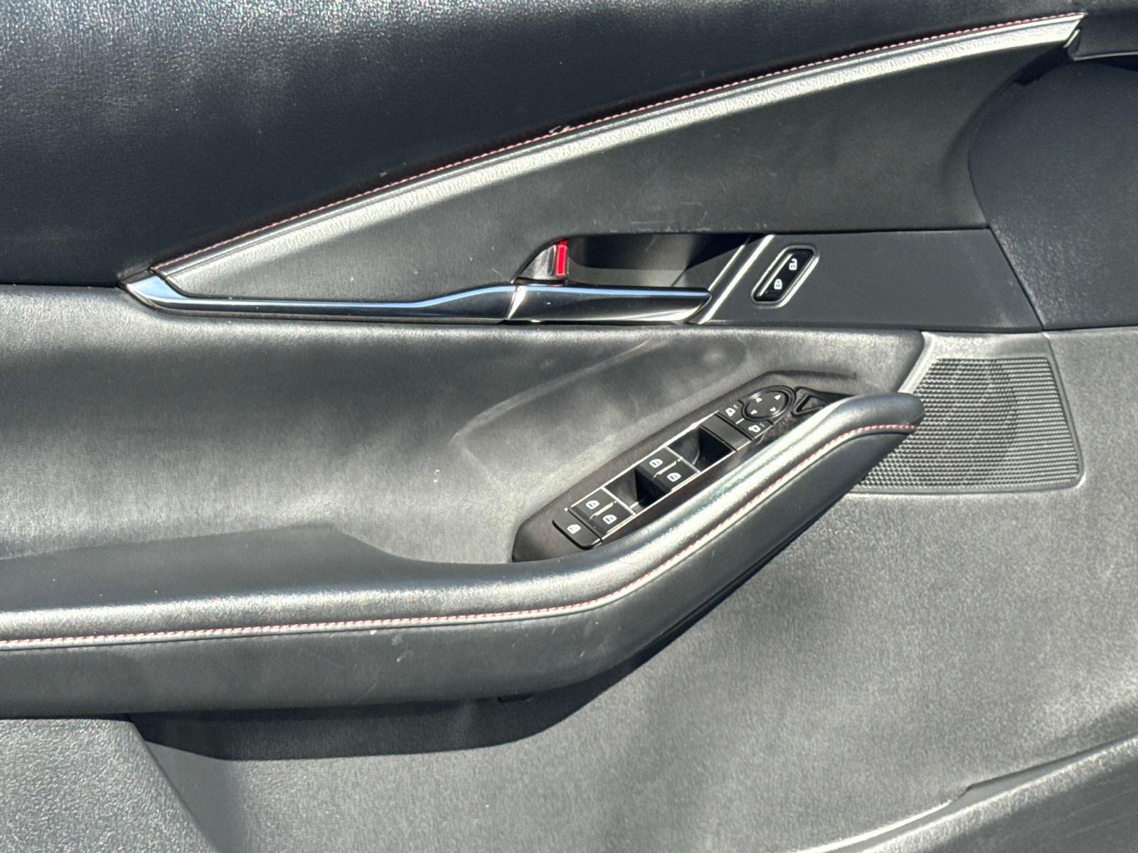 2025 MAZDA CX-30 Carbon