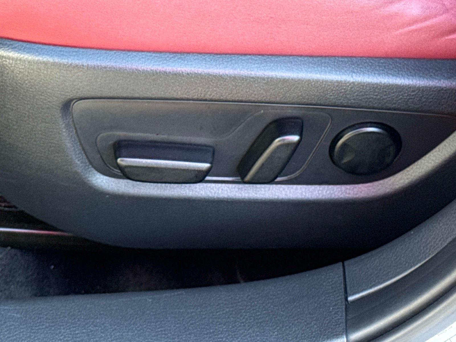 2025 MAZDA CX-30 Carbon