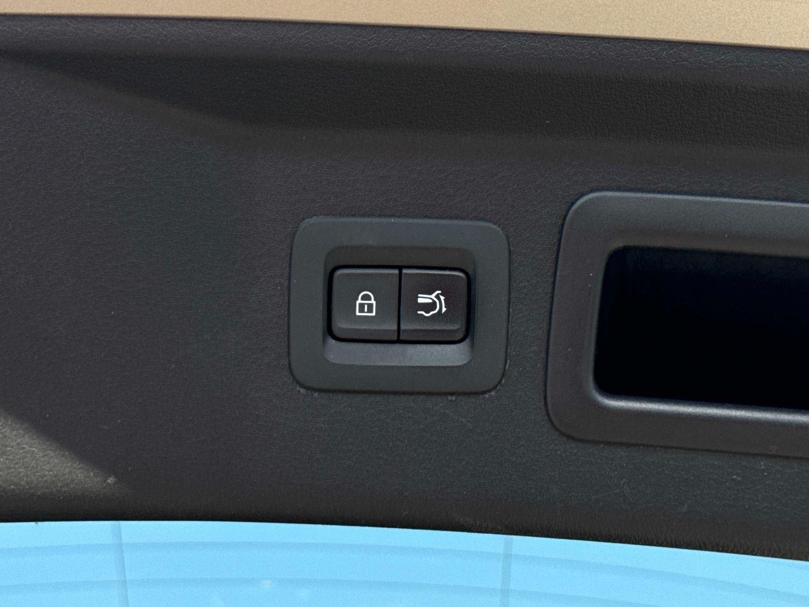 2024 Mazda CX-90 PHEV Preferred