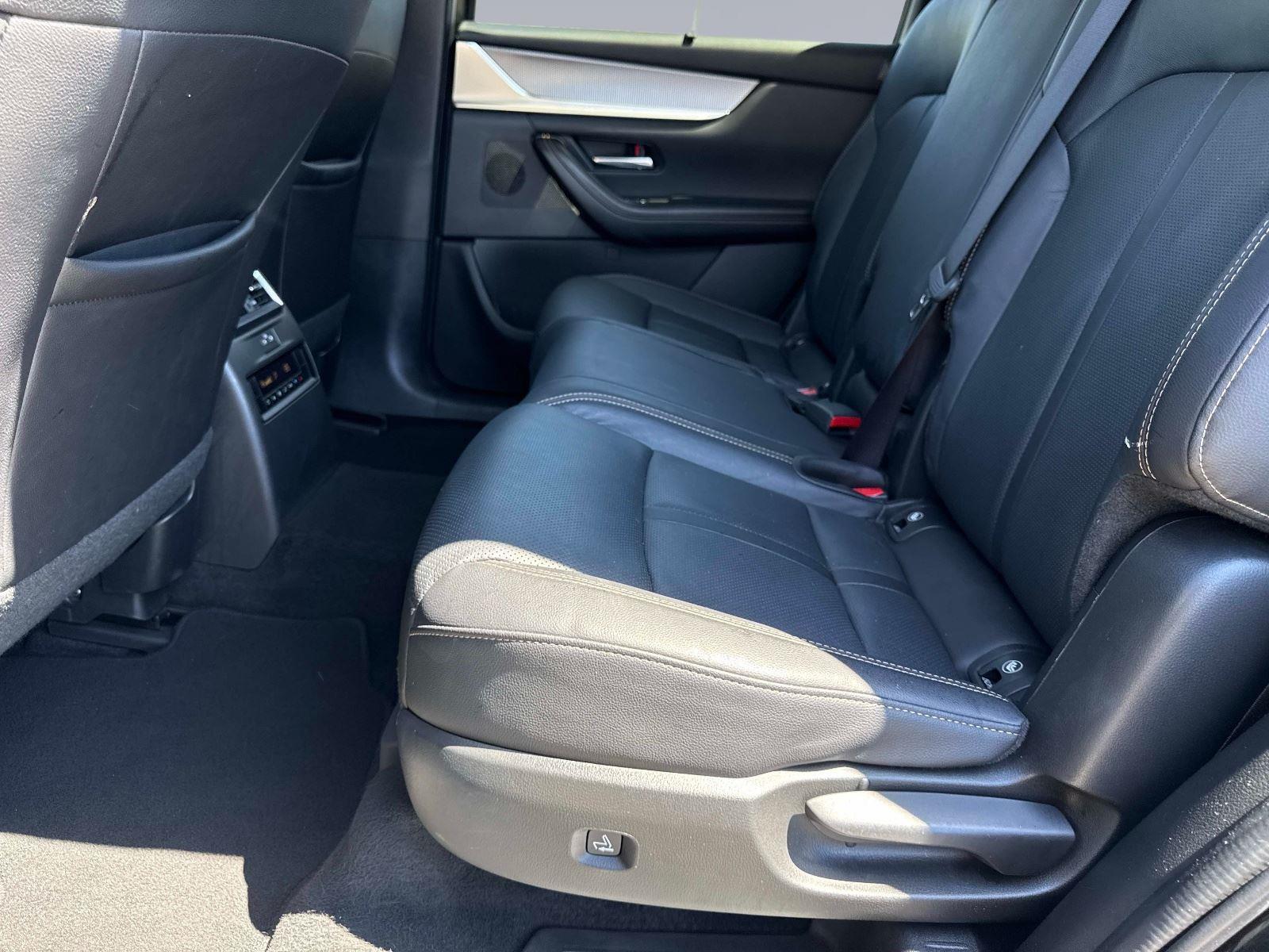 2025 Mazda CX-90 Preferred Package