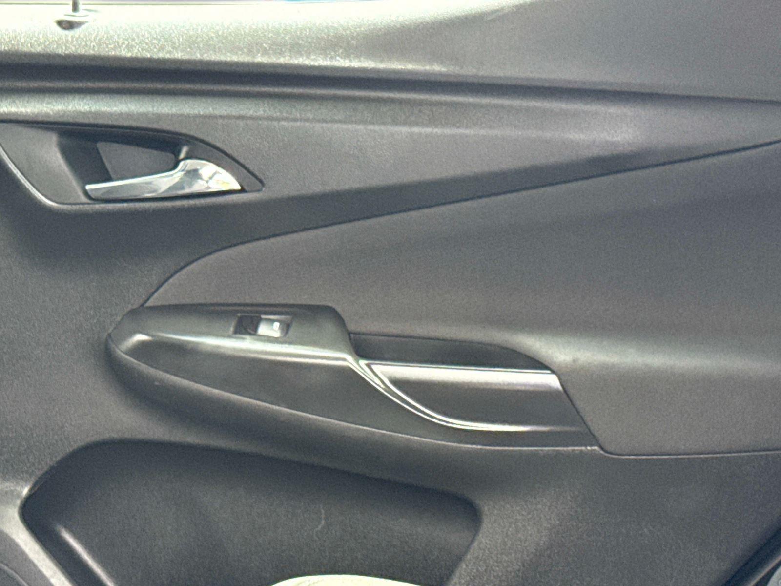 2023 Chevrolet Bolt EUV LT