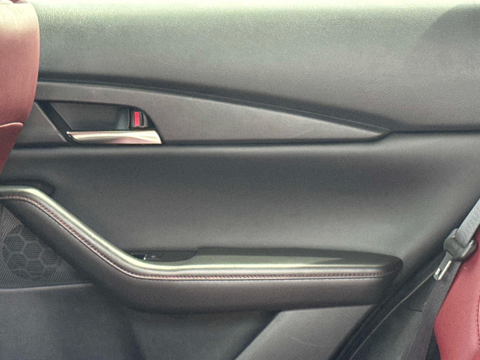 2025 Mazda CX-30 2.5 S Carbon Edition