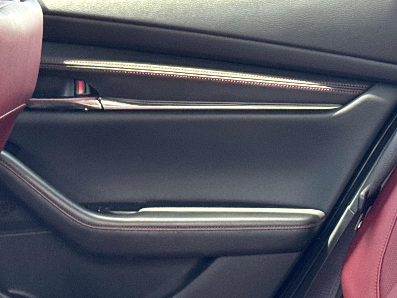 2026 Mazda Mazda3 Hatchback 2.5 S Carbon Edition