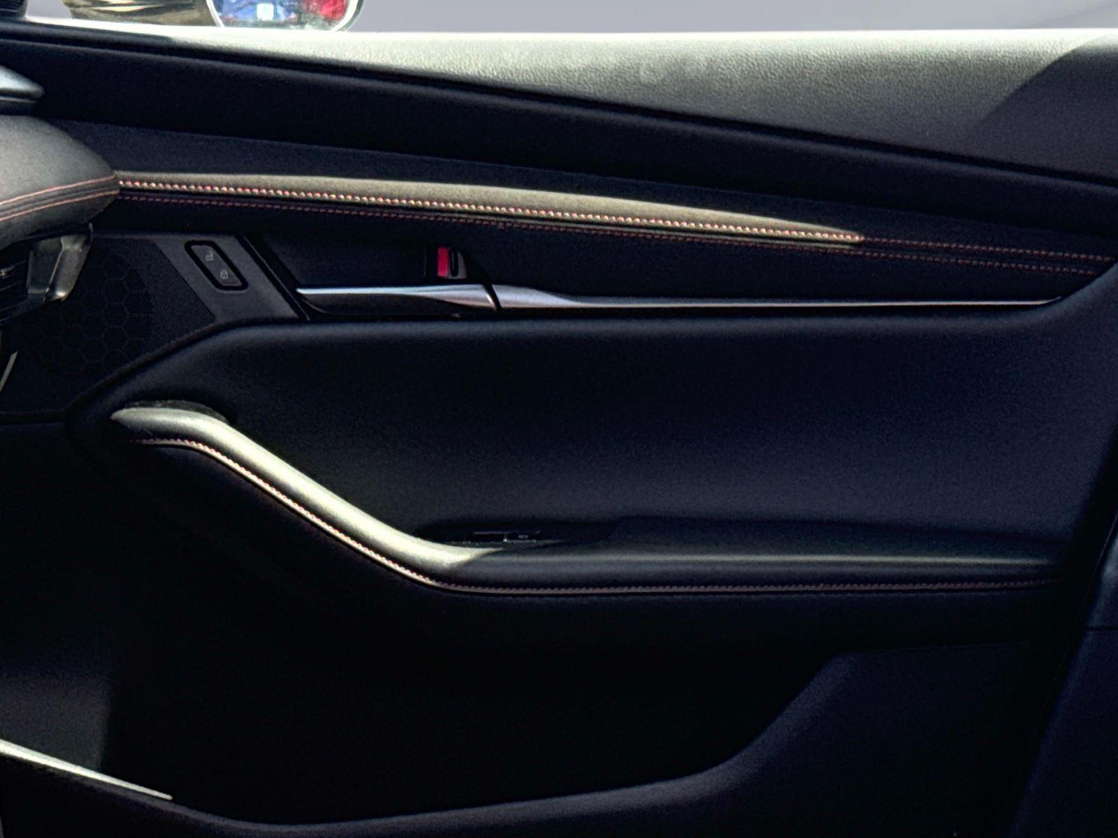 2025 Mazda Mazda3 Hatchback 2.5 Carbon Turbo